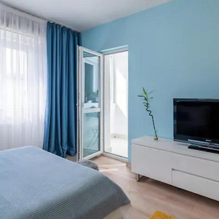 Cosy & Chic Studio Close By Victoria Square 부쿠레슈티 외부 사진