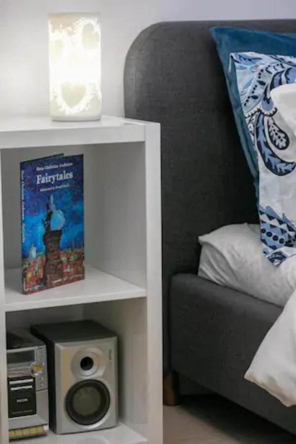 Cosy & Chic Studio Close By Victoria Square 부쿠레슈티 외부 사진