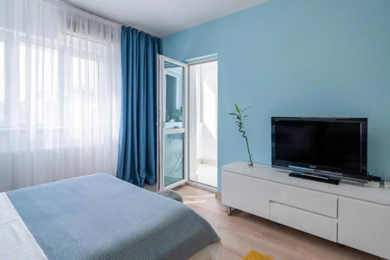 Cosy & Chic Studio Close By Victoria Square 부쿠레슈티 외부 사진
